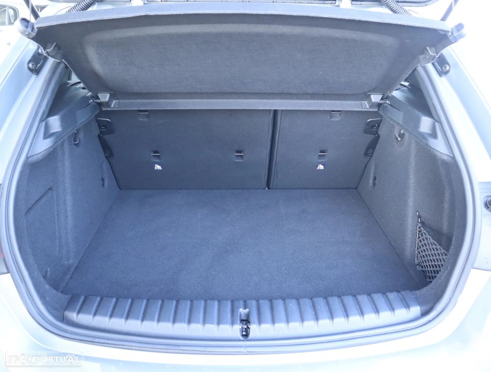 BMW 116 d Pack Desportivo M Auto - 51