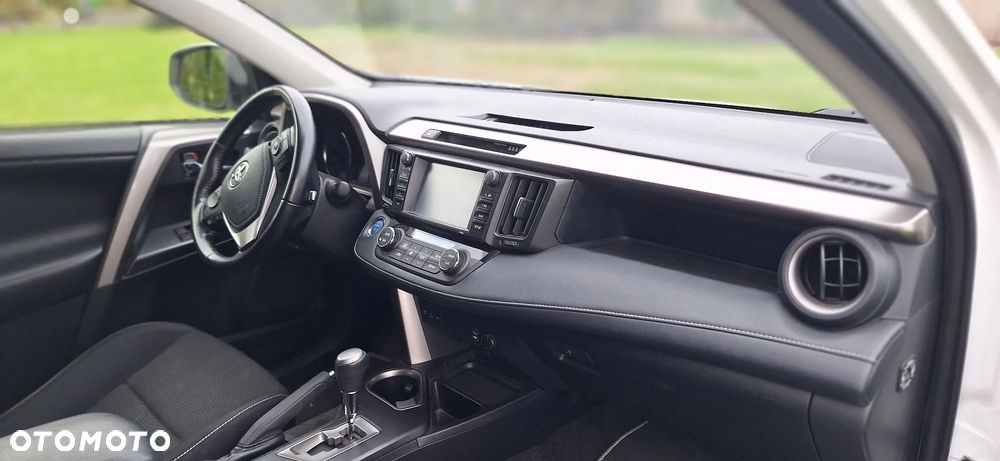 Toyota RAV4 ver-2-5-4x2-hybrid-comfort - 20