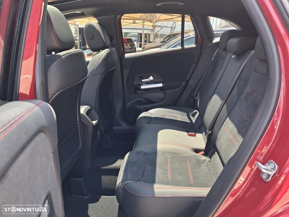 Mercedes-Benz GLA 250 e AMG Line - 13