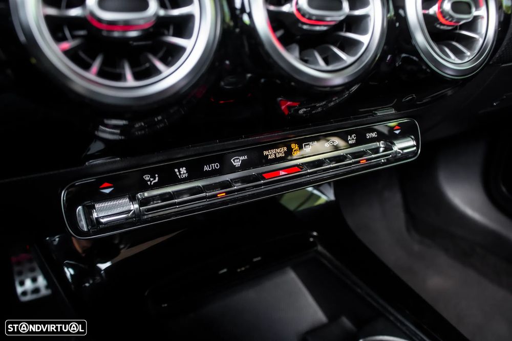 Mercedes-Benz A 180 d AMG Line Aut. - 21