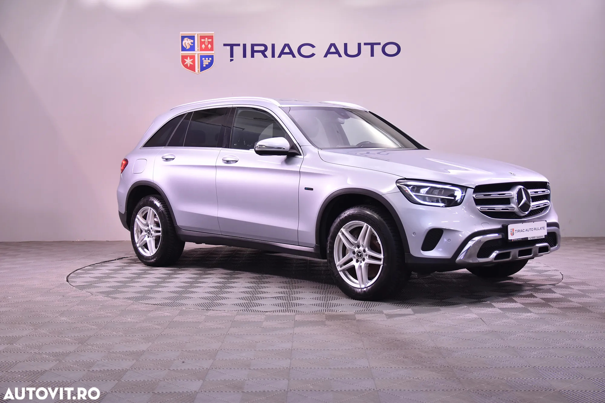 Mercedes-Benz GLC 300 e 4MATIC - 7