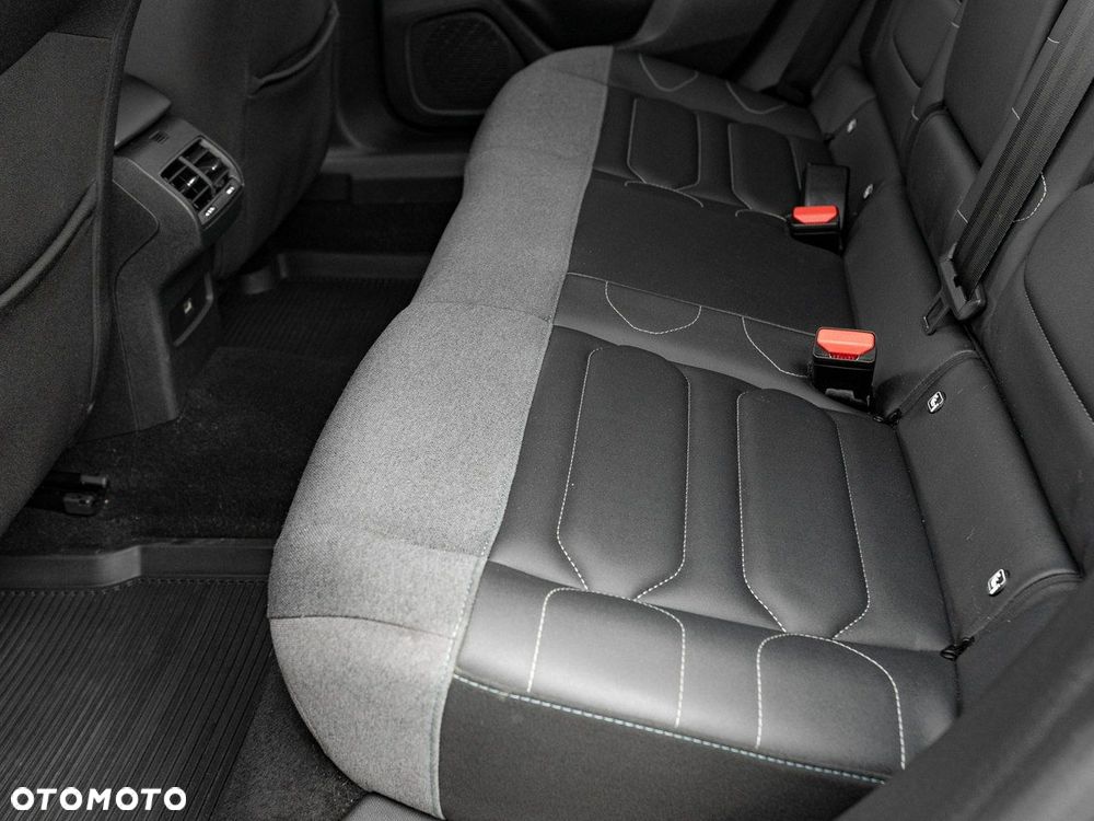 Citroën C4 1.2 PureTech Max S&S EAT8 - 29