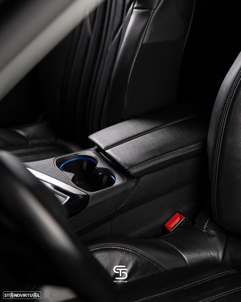 Peugeot 3008 1.2 PureTech Allure Pack - 22