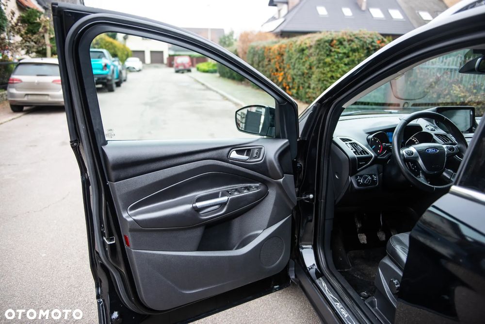 Ford Kuga 2.0 TDCi 4x4 Titanium - 18