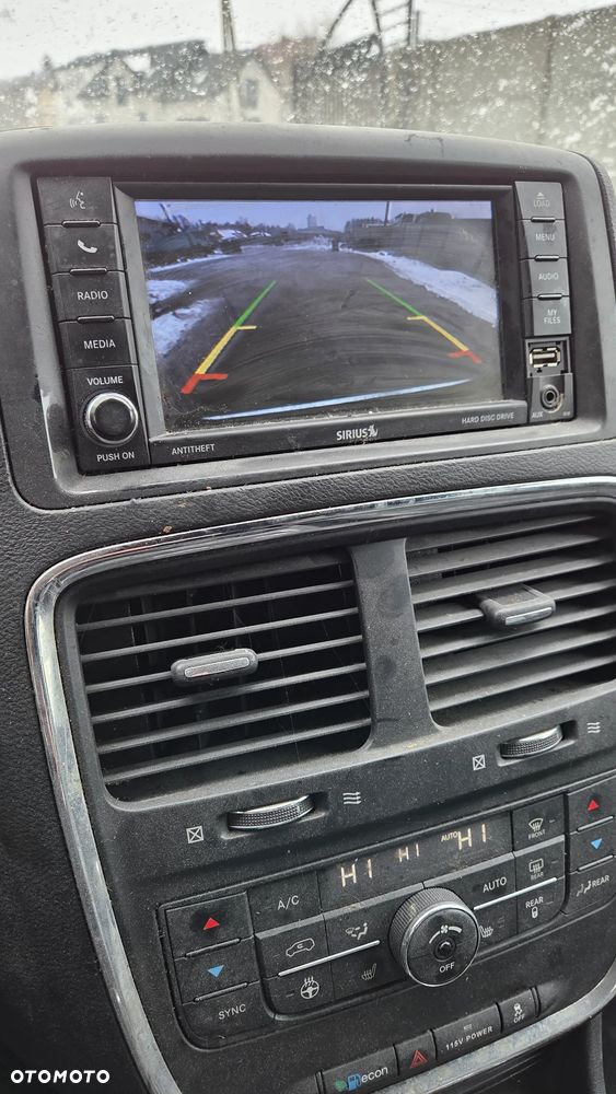 Dodge Grand Caravan 3.6 R/T - 12
