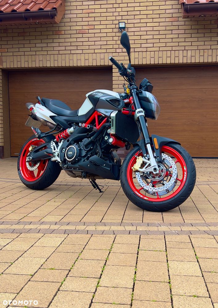 Aprilia Shiver - 2