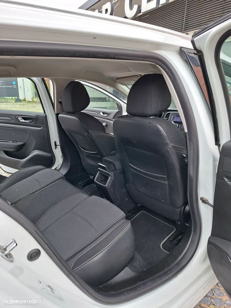 Renault Mégane Sport Tourer 1.5 Blue dCi Zen - 11