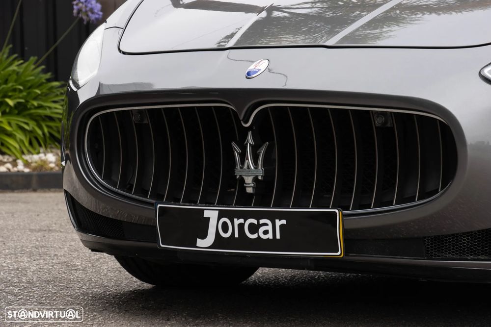 Maserati Grancabrio 4.7 V8 - 9