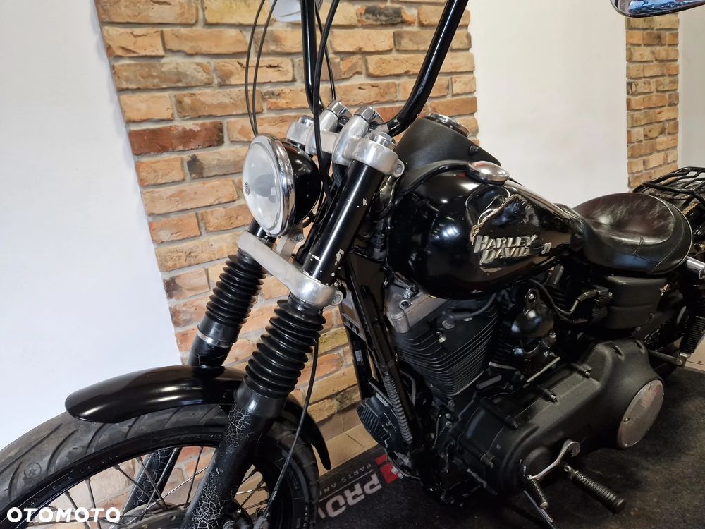Harley-Davidson Dyna Street Bob - 34