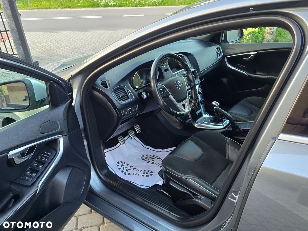 Volvo V40 D2 RDesign - 28