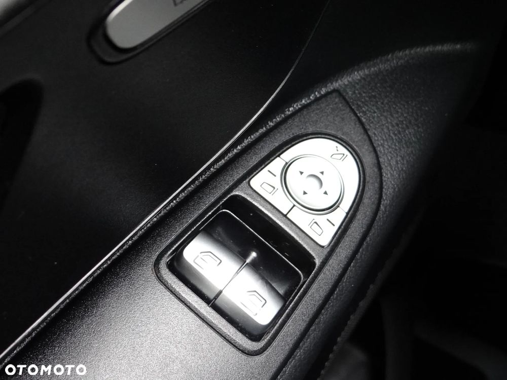 Mercedes-Benz Vito - 23
