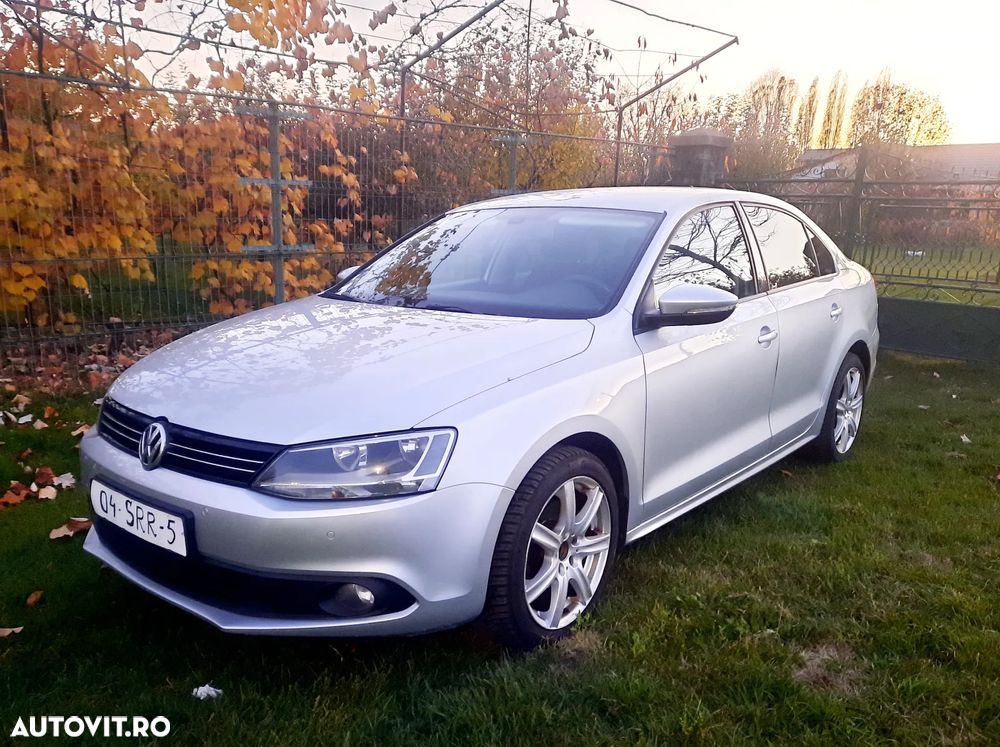 Volkswagen Jetta 1.4 TSI Highline DSG - 1