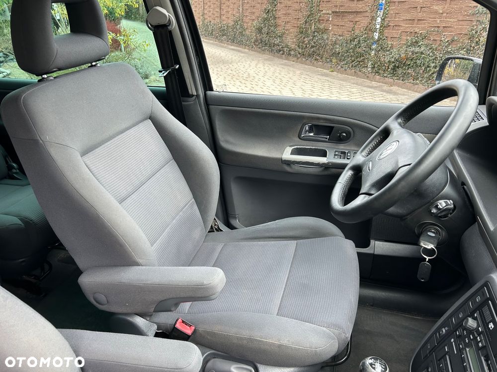 Volkswagen Sharan 1.9 TDI Family - 24