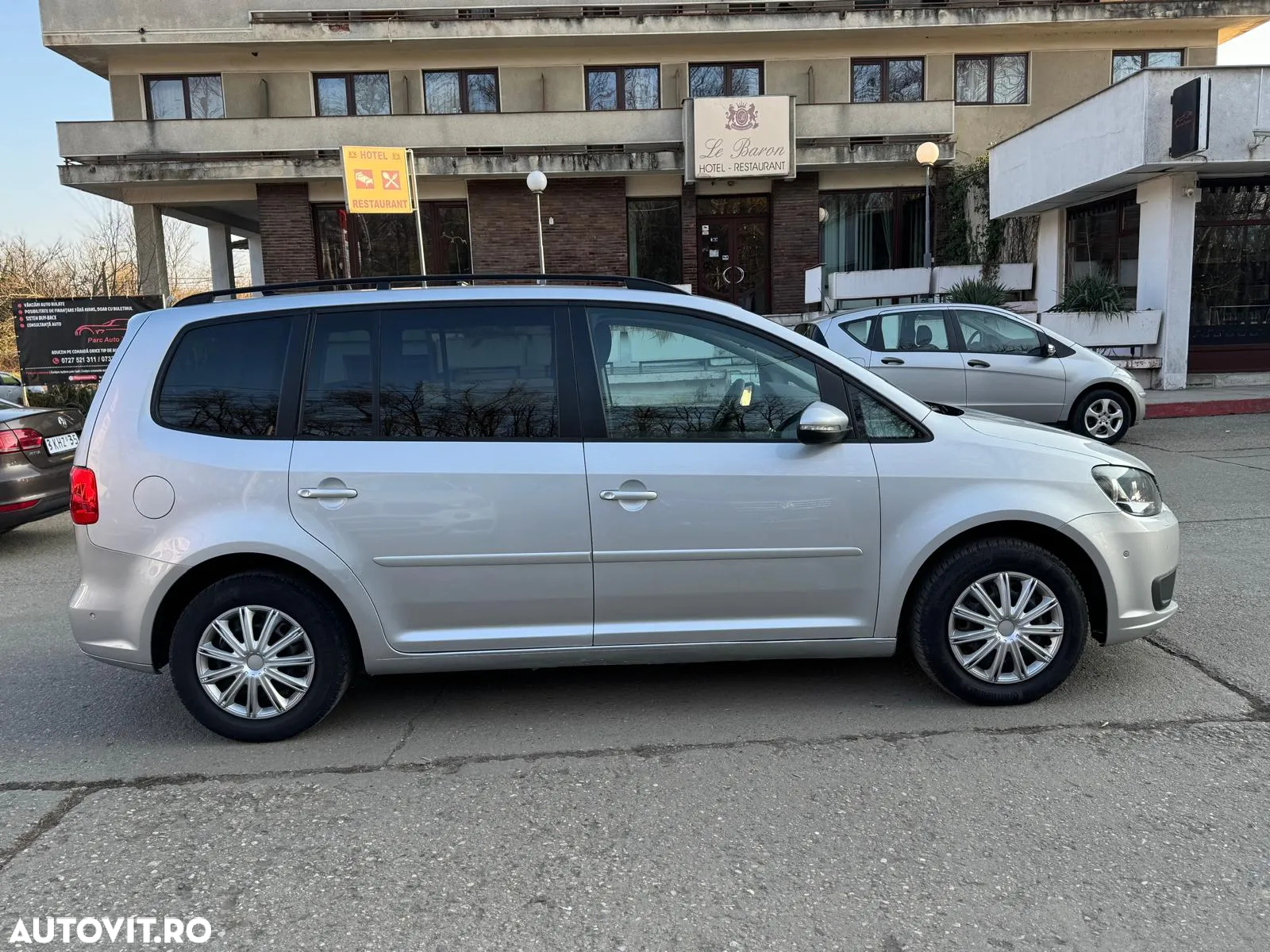 Volkswagen Touran 1.6 TDI BlueMotion Technology Comfortline - 6