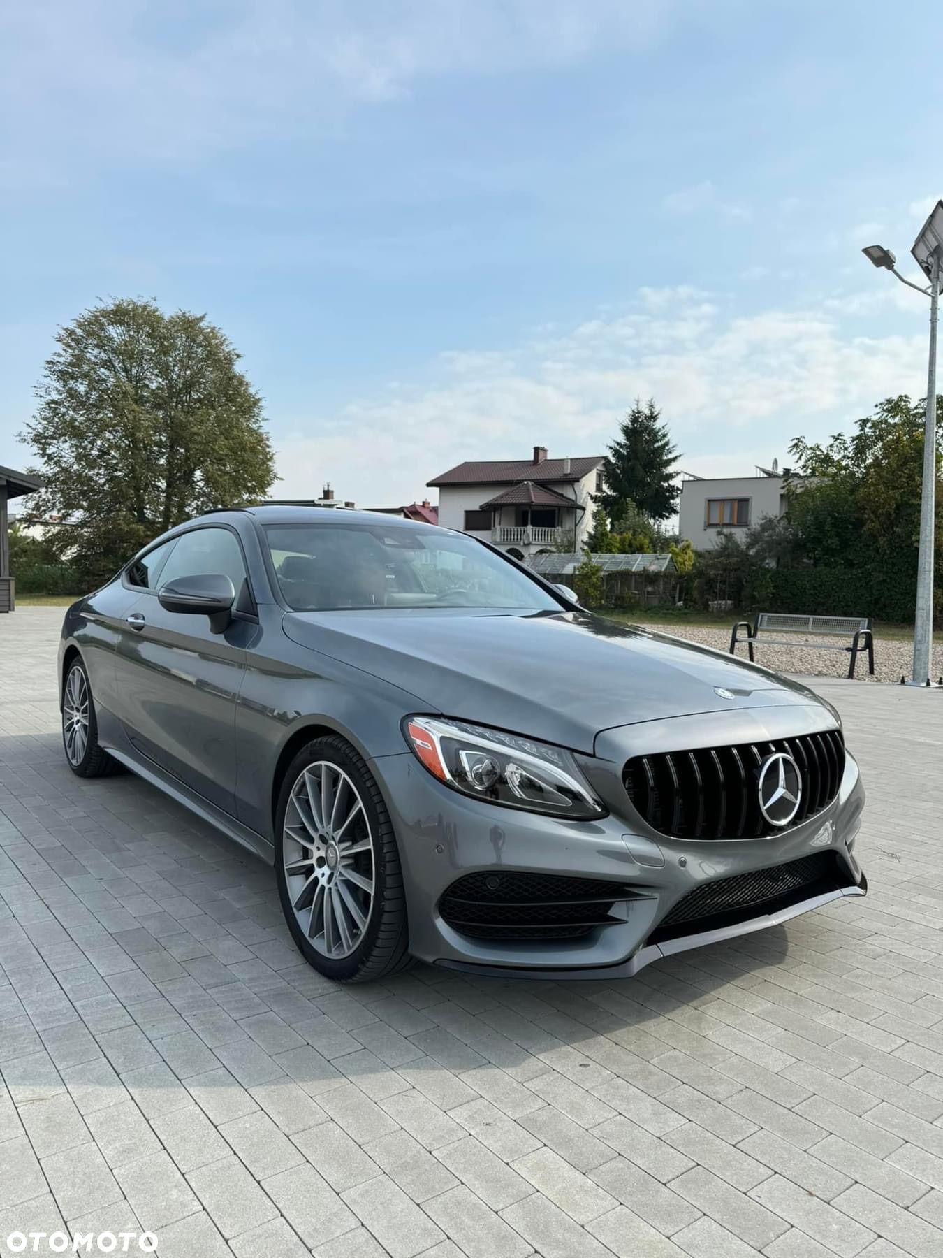 Mercedes-Benz Klasa C 300 Coupe 7G-TRONIC AMG Line - 1