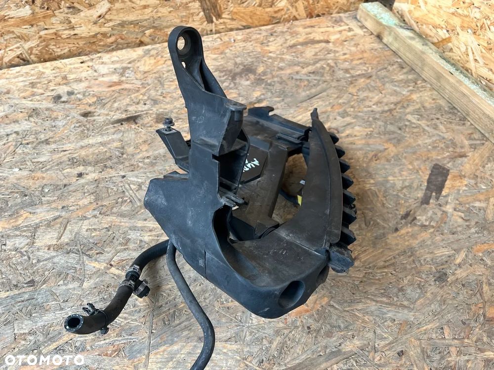 Ślizg mocowanie uchwyt SPRYSKIWACZ Lewy Audi A5 8T 8T0805607L 89392979 - 6