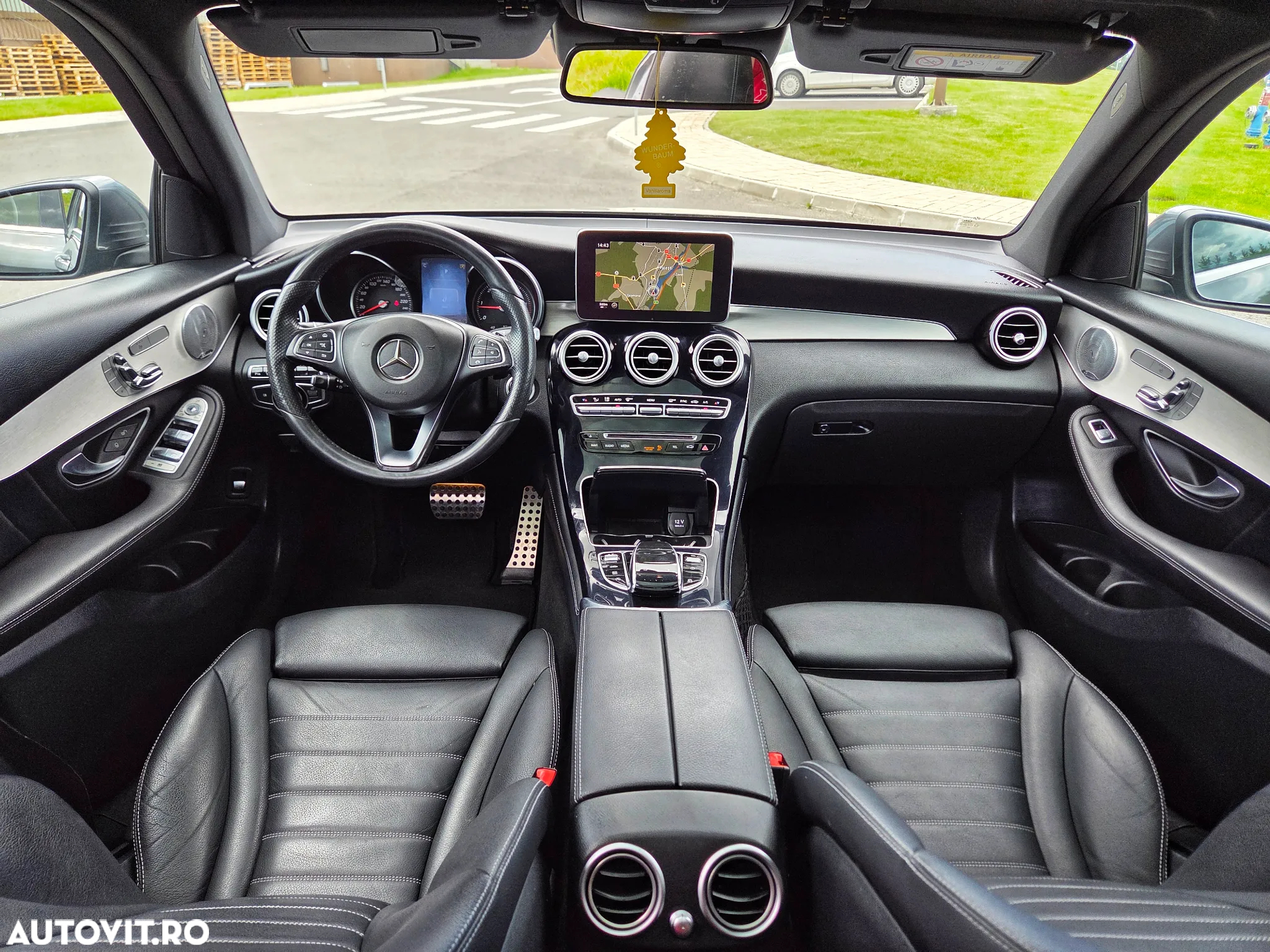 Mercedes-Benz GLC 250 d 4Matic 9G-TRONIC AMG Line - 18