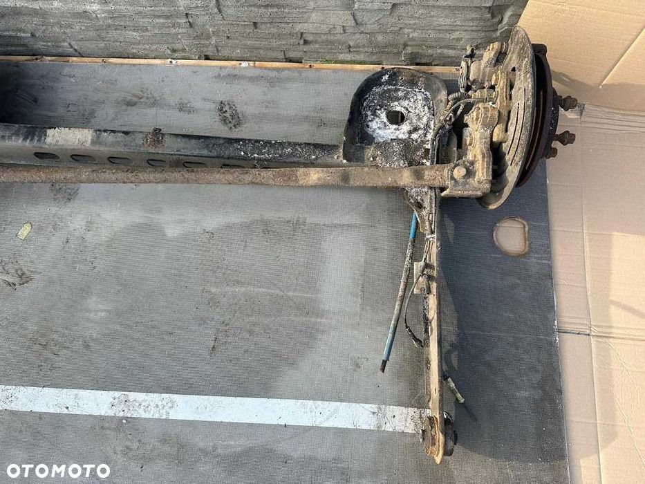 belka tylna zawieszenia oś tył piasta trafic vivaro primastar 01-14r - 3