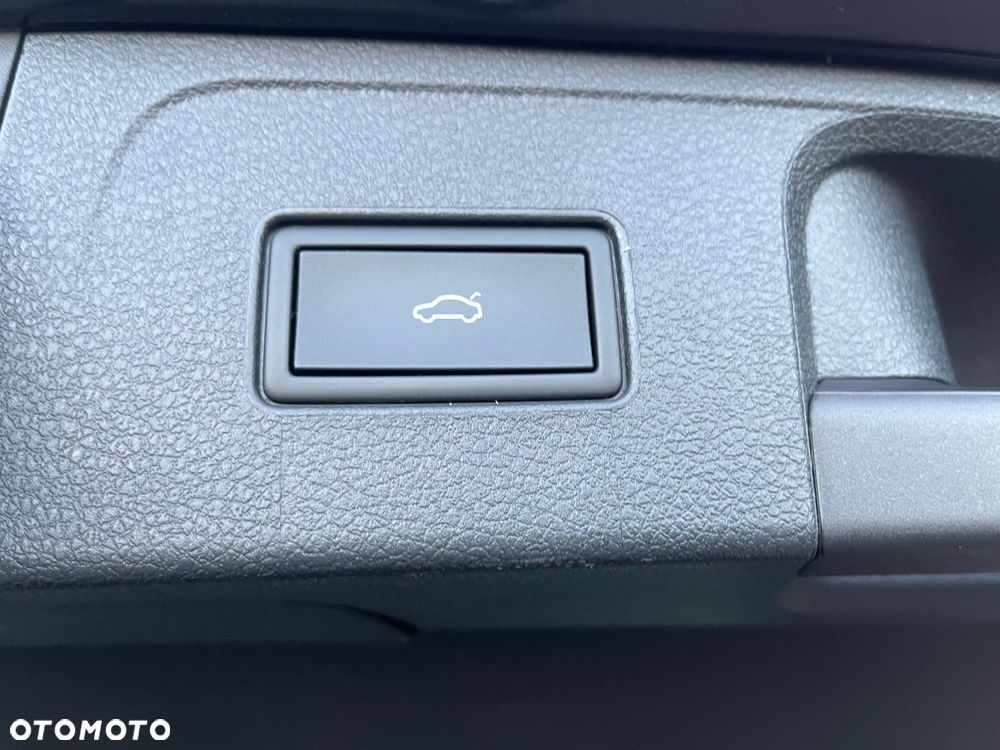 Volkswagen Passat 2.0 TDI SCR Highline DSG - 34