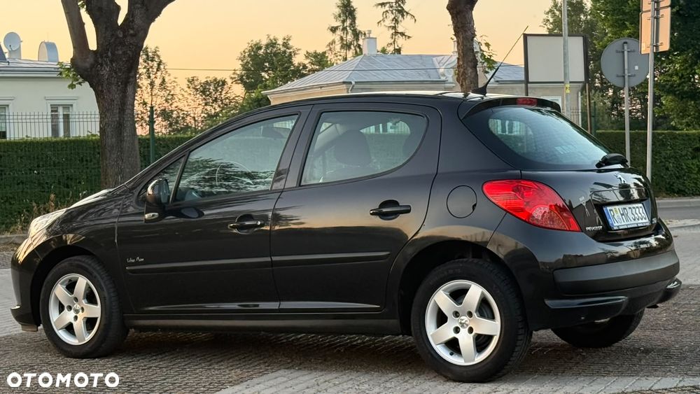Peugeot 207 75 Urban Move - 21