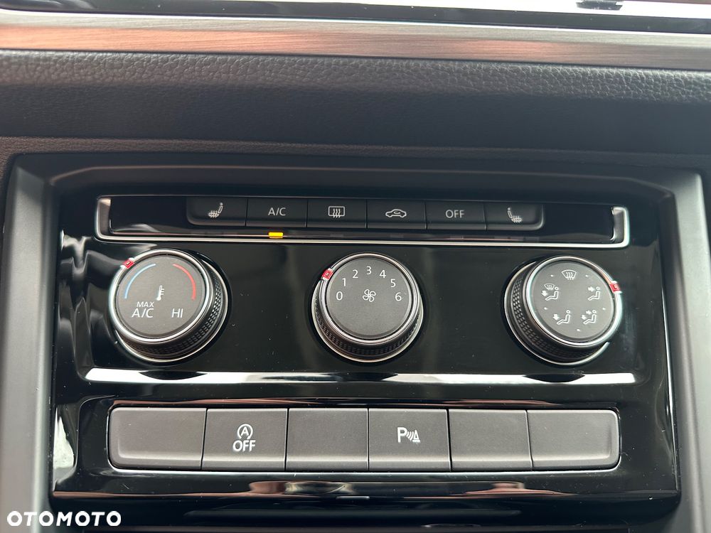 Volkswagen Touran 1.5 TSI EVO Comfortline DSG - 14