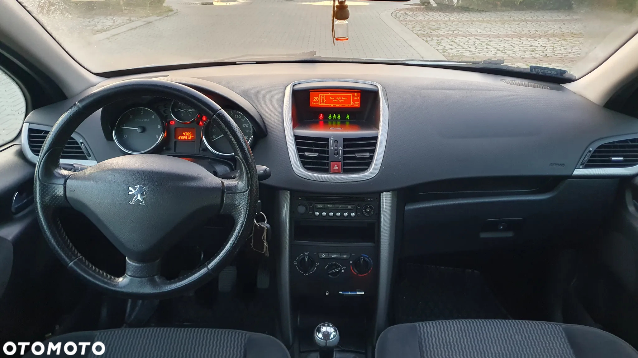 Peugeot 207 - 9