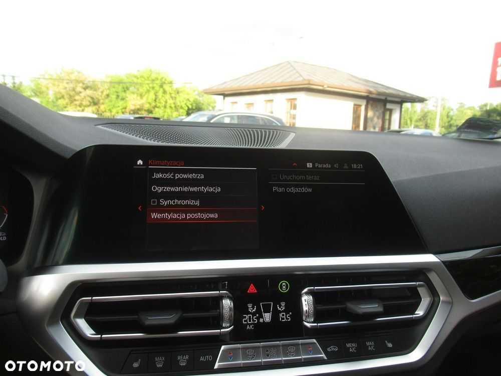 BMW Seria 3 318d MHEV Sport Line - 27