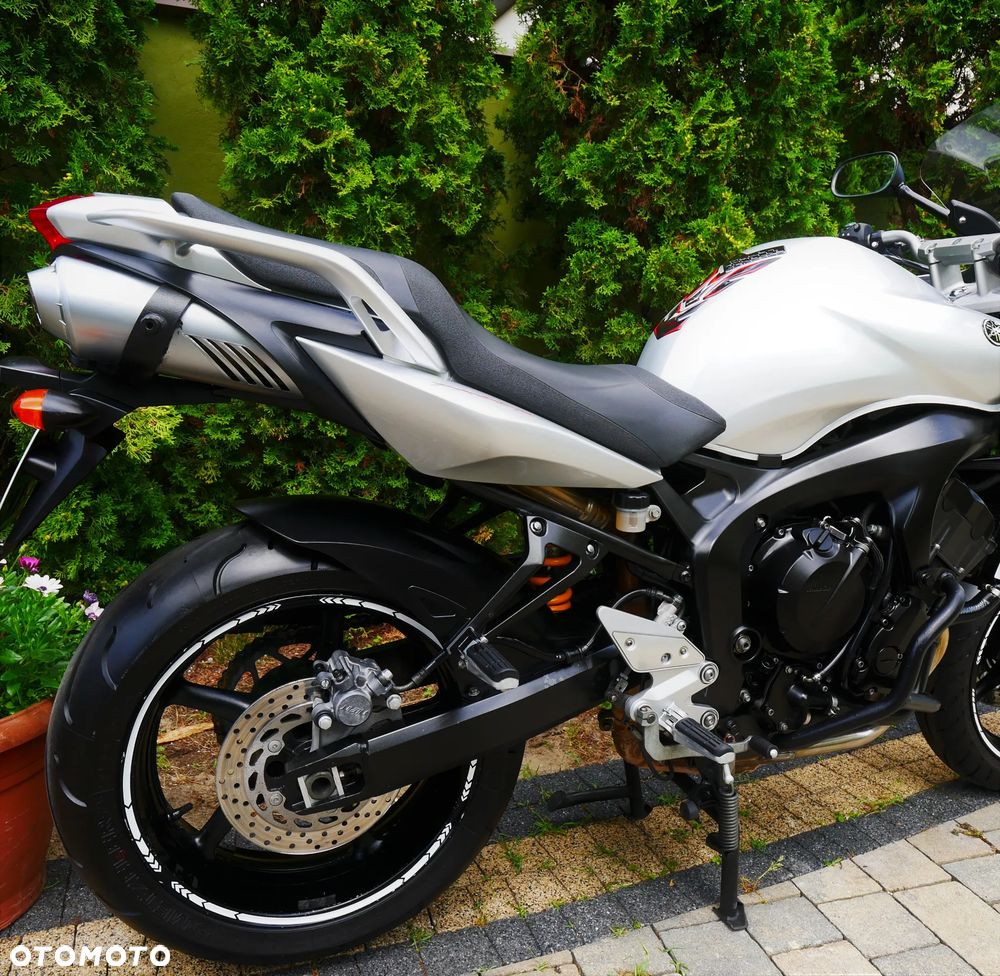 Yamaha FZ6 - 20