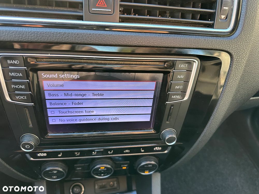 Volkswagen Jetta - 21