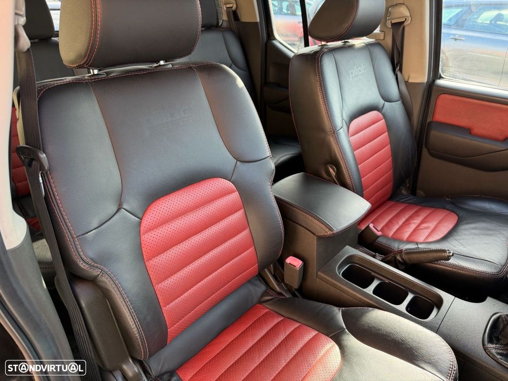 Nissan Navara 2.5 dCi CD Pilot - 7