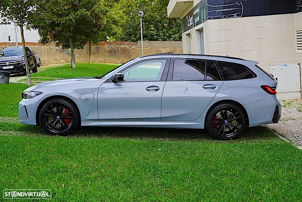 BMW 330 e Pack Desportivo M Auto - 4