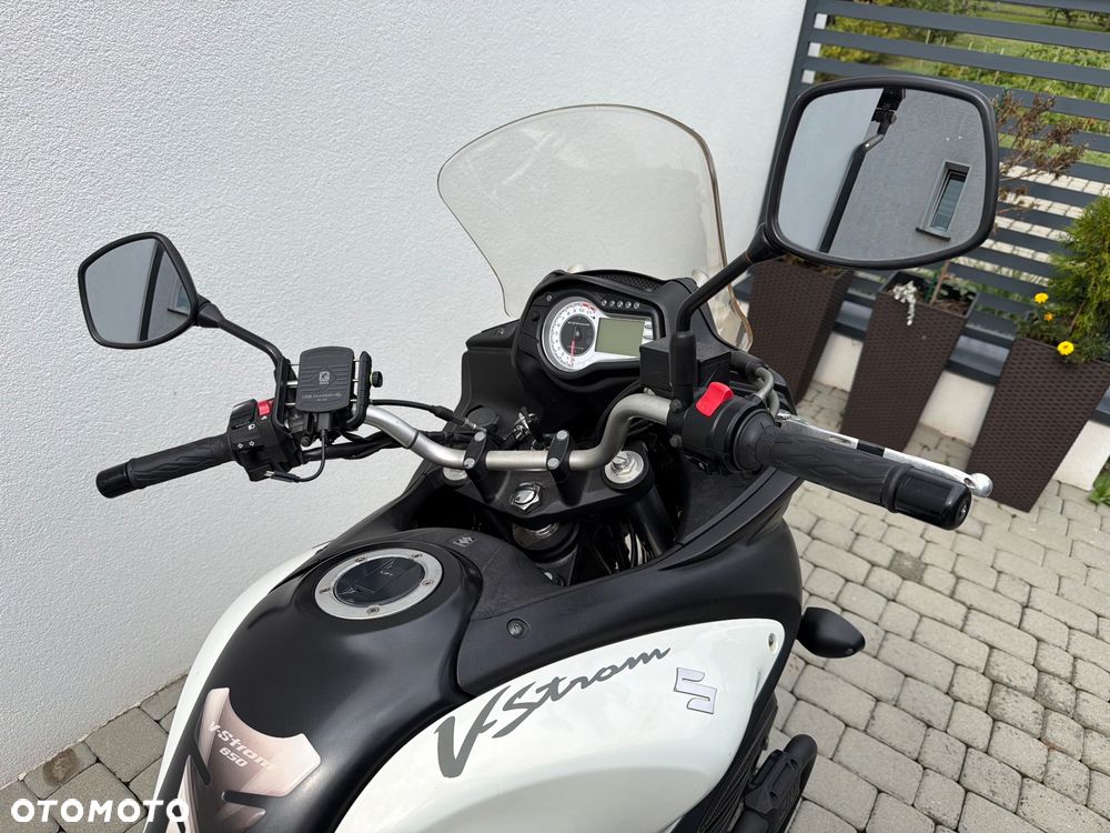Suzuki V-STROM - 9