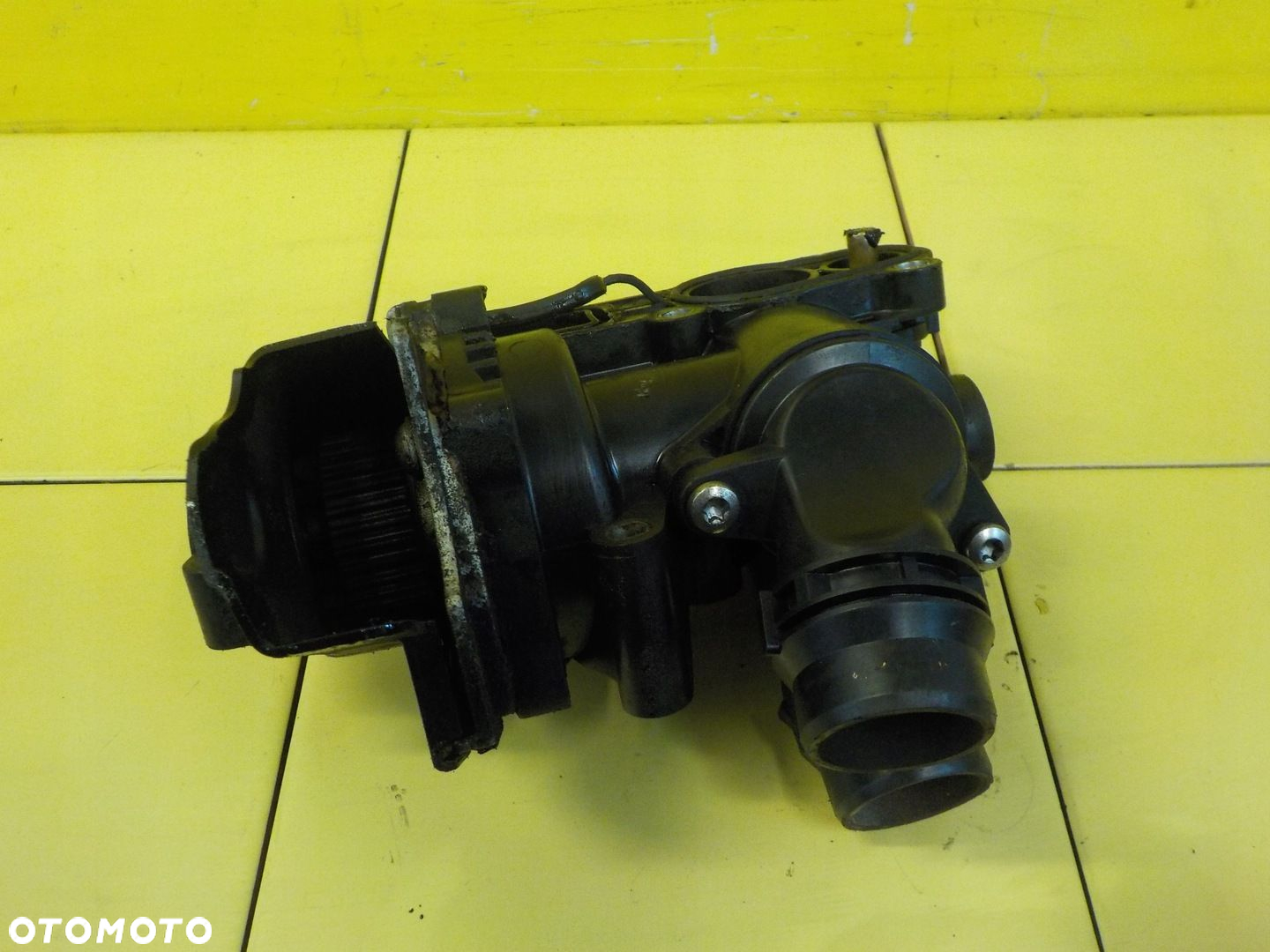 SUPERB II A3 GOLF 1.8 TSI 13r 160KM CDA pompa wody - 2