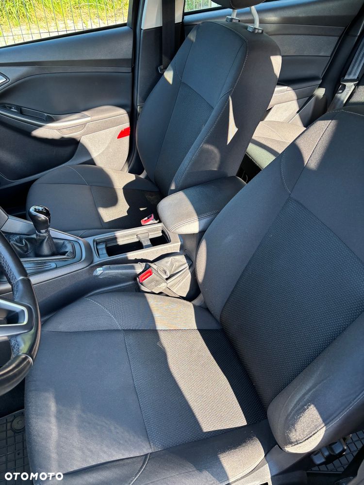 Ford Focus 1.6 SYNC Edition - 8