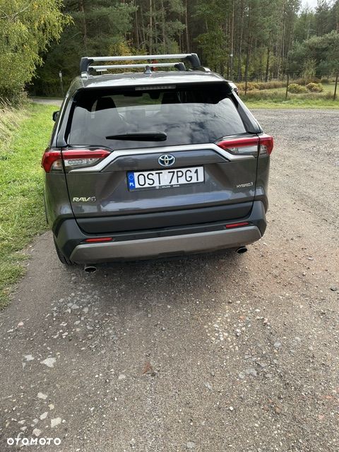 Toyota RAV4 - 6