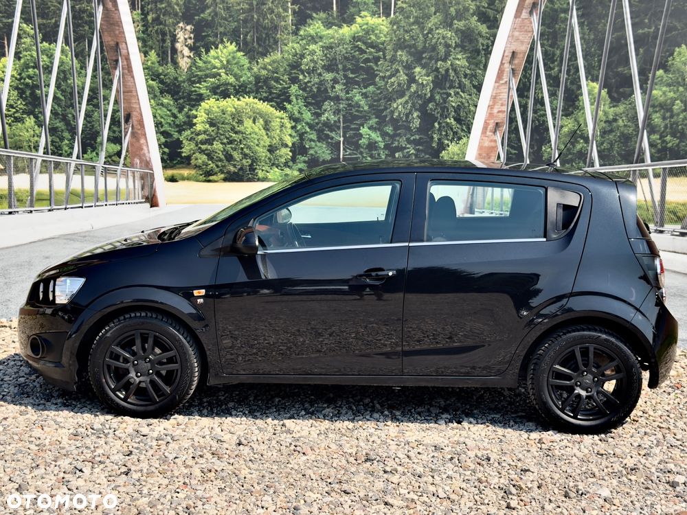 Chevrolet Aveo - 9
