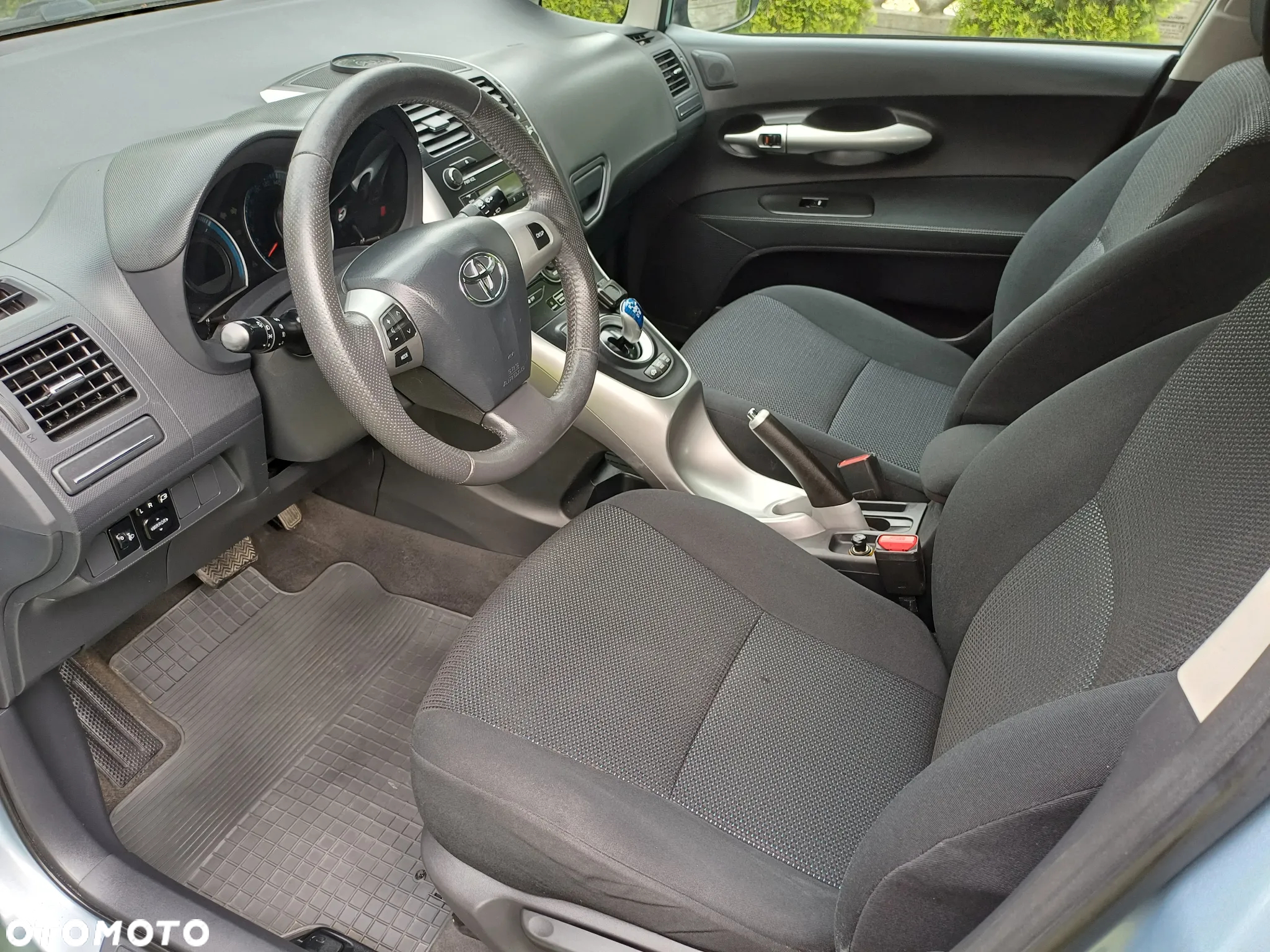 Toyota Auris 1.8 HSD Prestige - 19