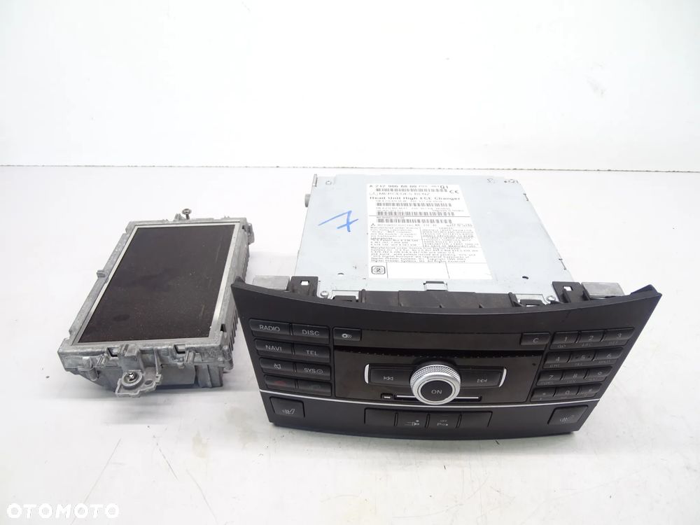 E KLASA W212 W207 Radio monitor 2129068800 - 2