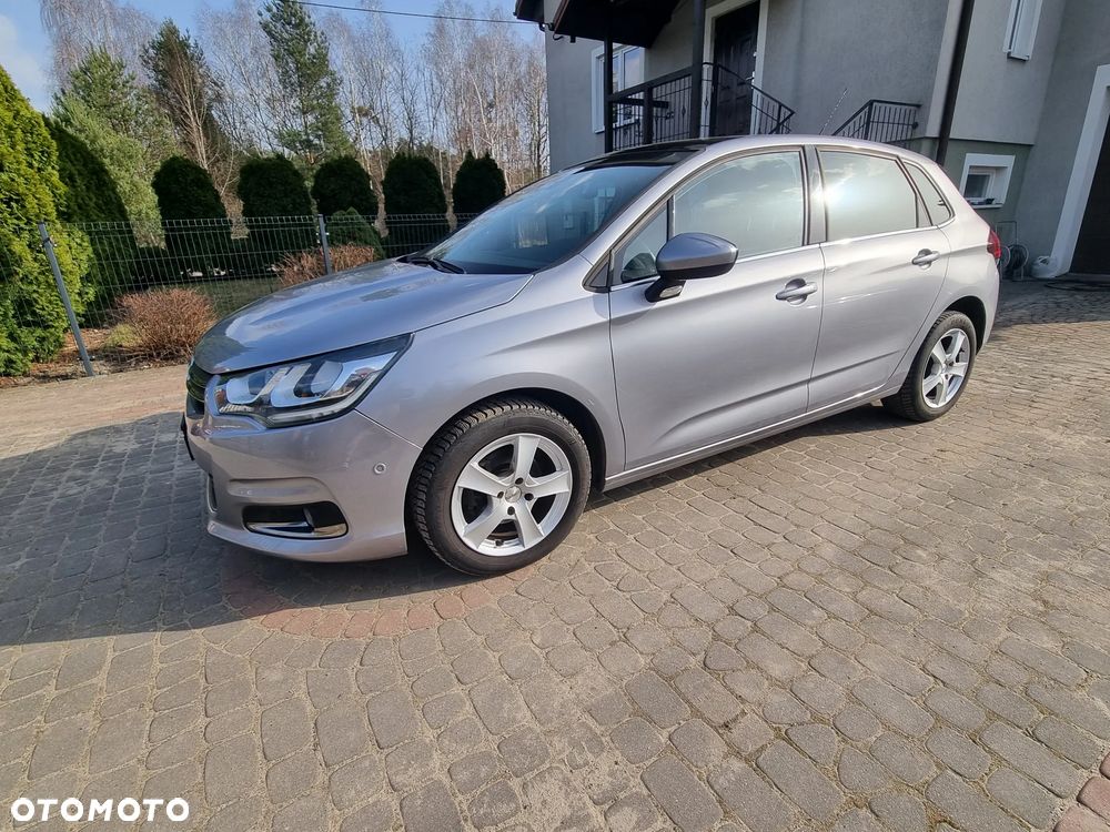 Citroën C4 1.2 e-THP Exclusive - 1