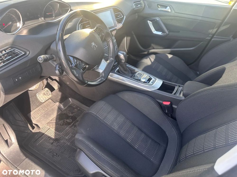 Peugeot 308 - 14