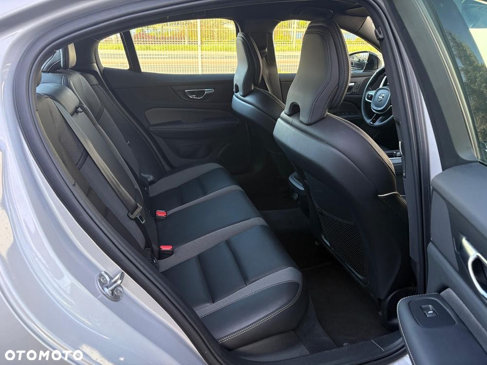 Volvo S60 - 14
