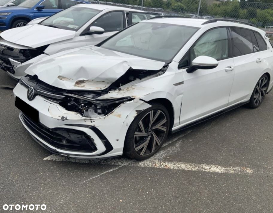 Volkswagen Golf 1.5 eTSI mHEV R-Line DSG - 1