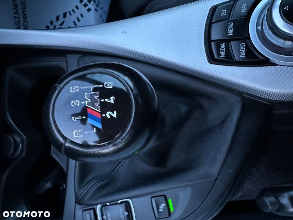 BMW Seria 2 218d M Sport - 16