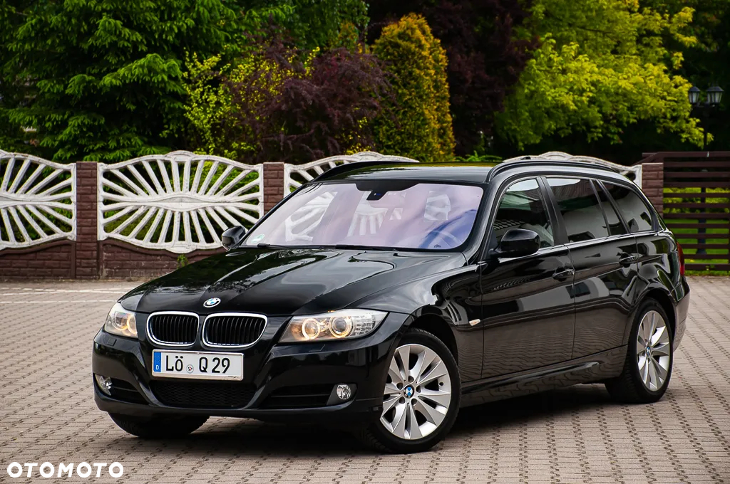 BMW Seria 3 320d xDrive DPF Touring Edition Fleet Exclusive - 19