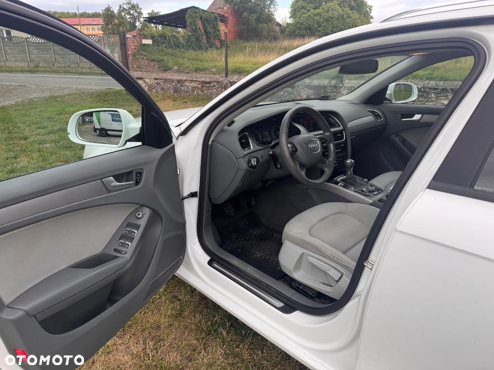 Audi A4 Avant - 10