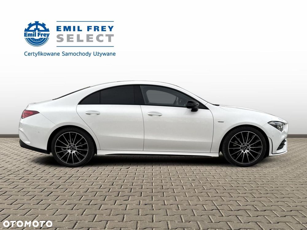 Mercedes-Benz CLA 200 7G-DCT - 7