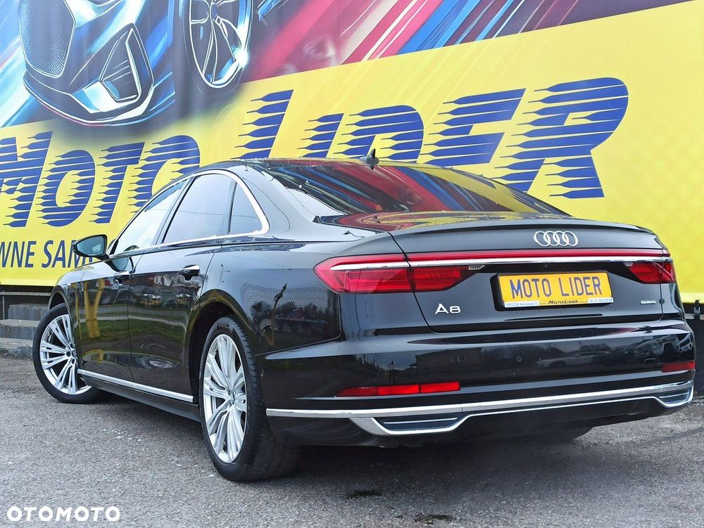 Audi A8 - 4