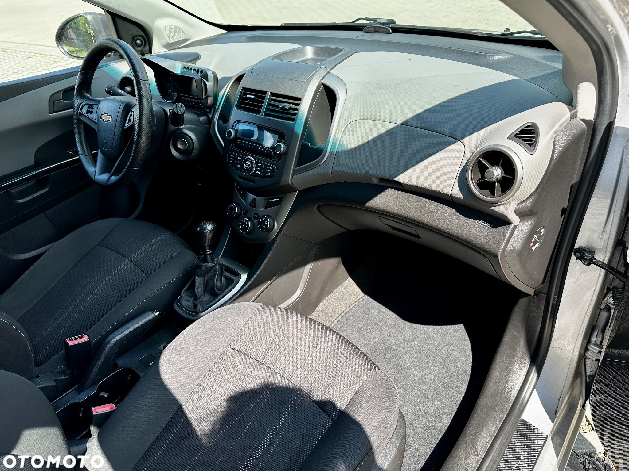 Chevrolet Aveo 1.2 LS - 23