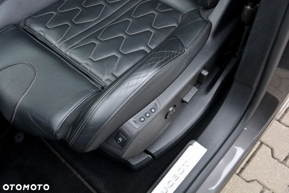 Peugeot 5008 BlueHDi 180 EAT8 GT - 25