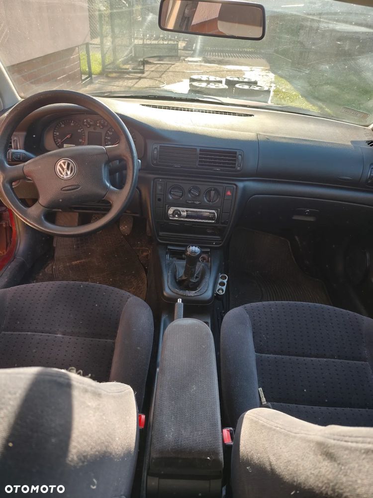 Volkswagen Passat 1.9 TDI - 10